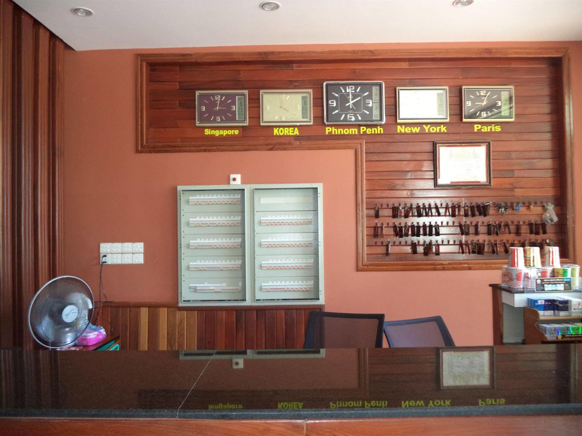 Go In Hotel Phnom Penh Bagian luar foto