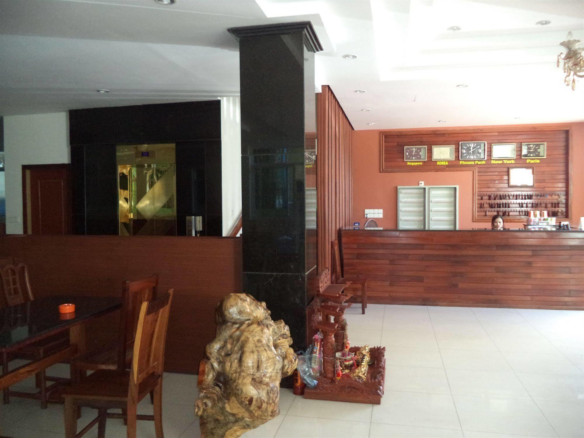 Go In Hotel Phnom Penh Bagian luar foto